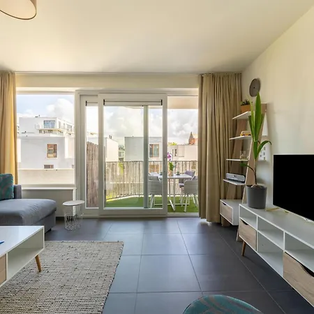 شقة Chic Flat Near Beach, Cleaning Included