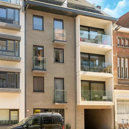 Chic Flat Near Beach, Cleaning Included