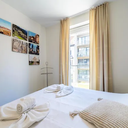 Lägenhet Cozy 2-room In The Center Of Ostend, Cleaning Included *