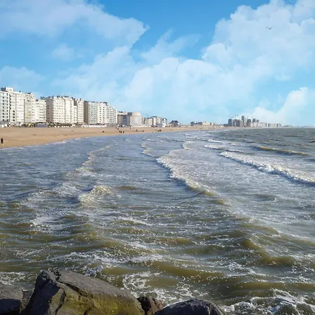 Chic Flat Near Beach, Cleaning Included Apartmán Ostende