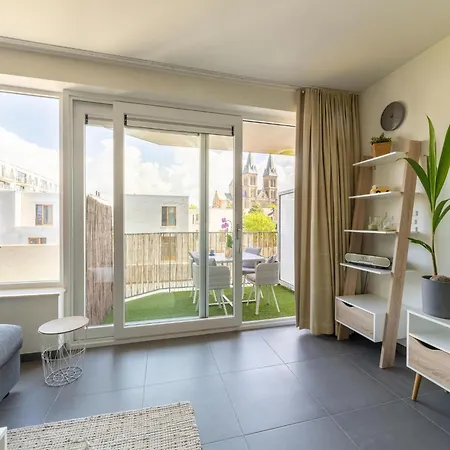 Apartmán Chic Flat Near Beach, Cleaning Included *