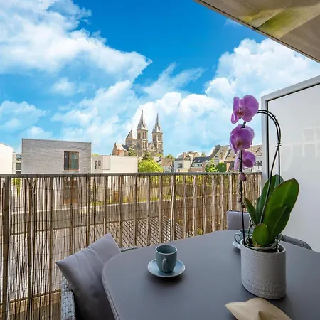 Apartmán Chic Flat Near Beach, Cleaning Included Ostende